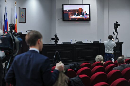 Interrogation of ex president Yanukovych on Kiev 2014 unrest is put off