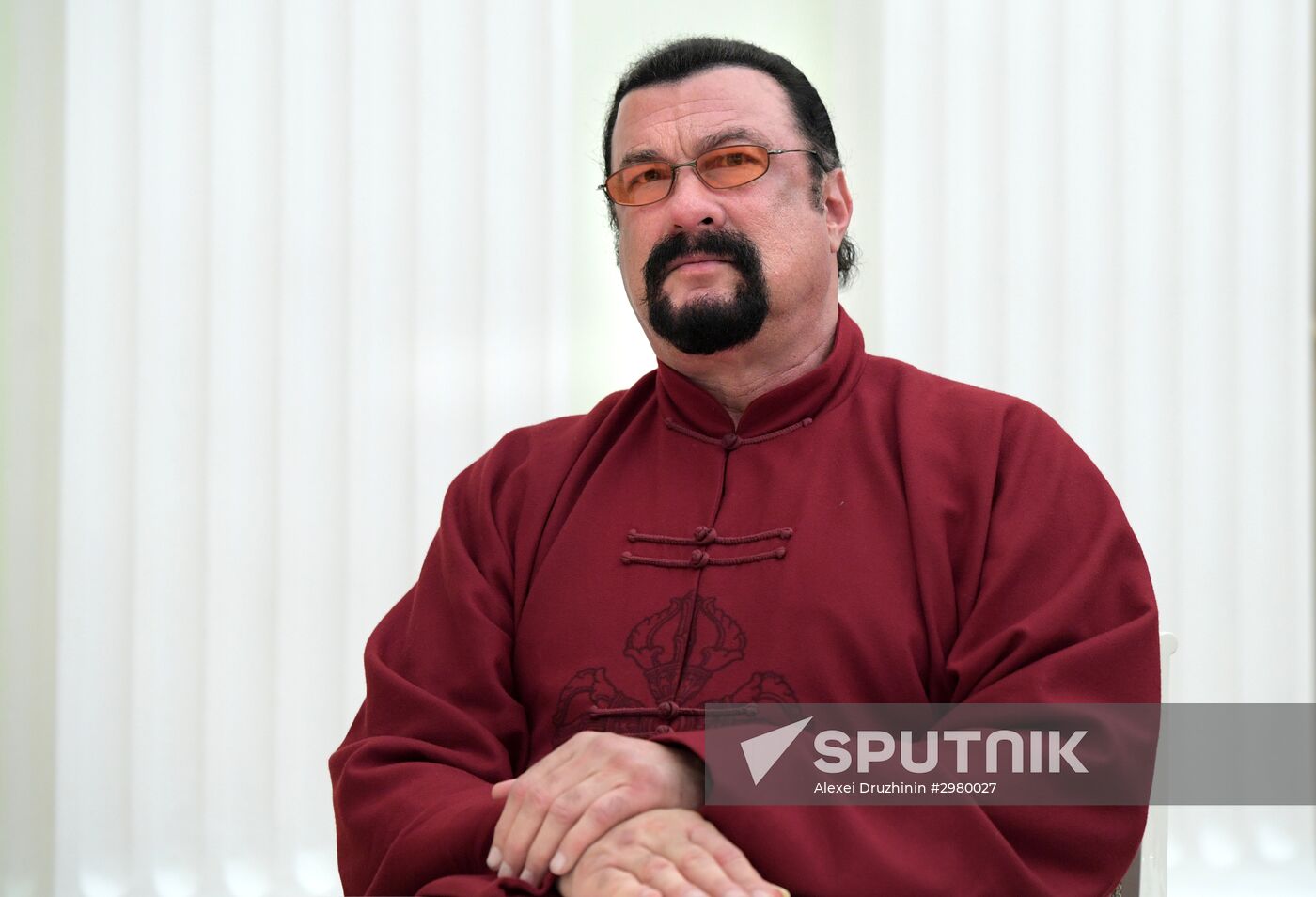 Vladimir Putin meets with American actor Steven Seagal