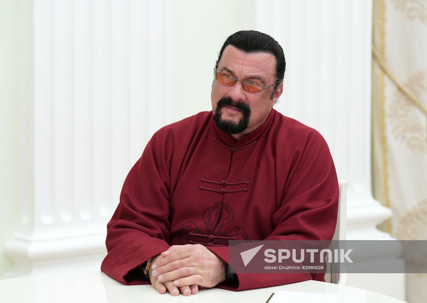 Vladimir Putin meets with American actor Steven Seagal