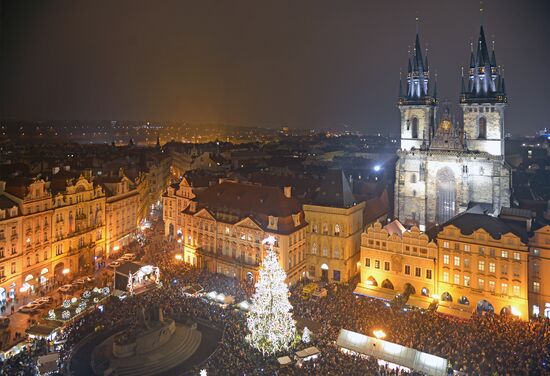 Christmas fairs kick off in Prague