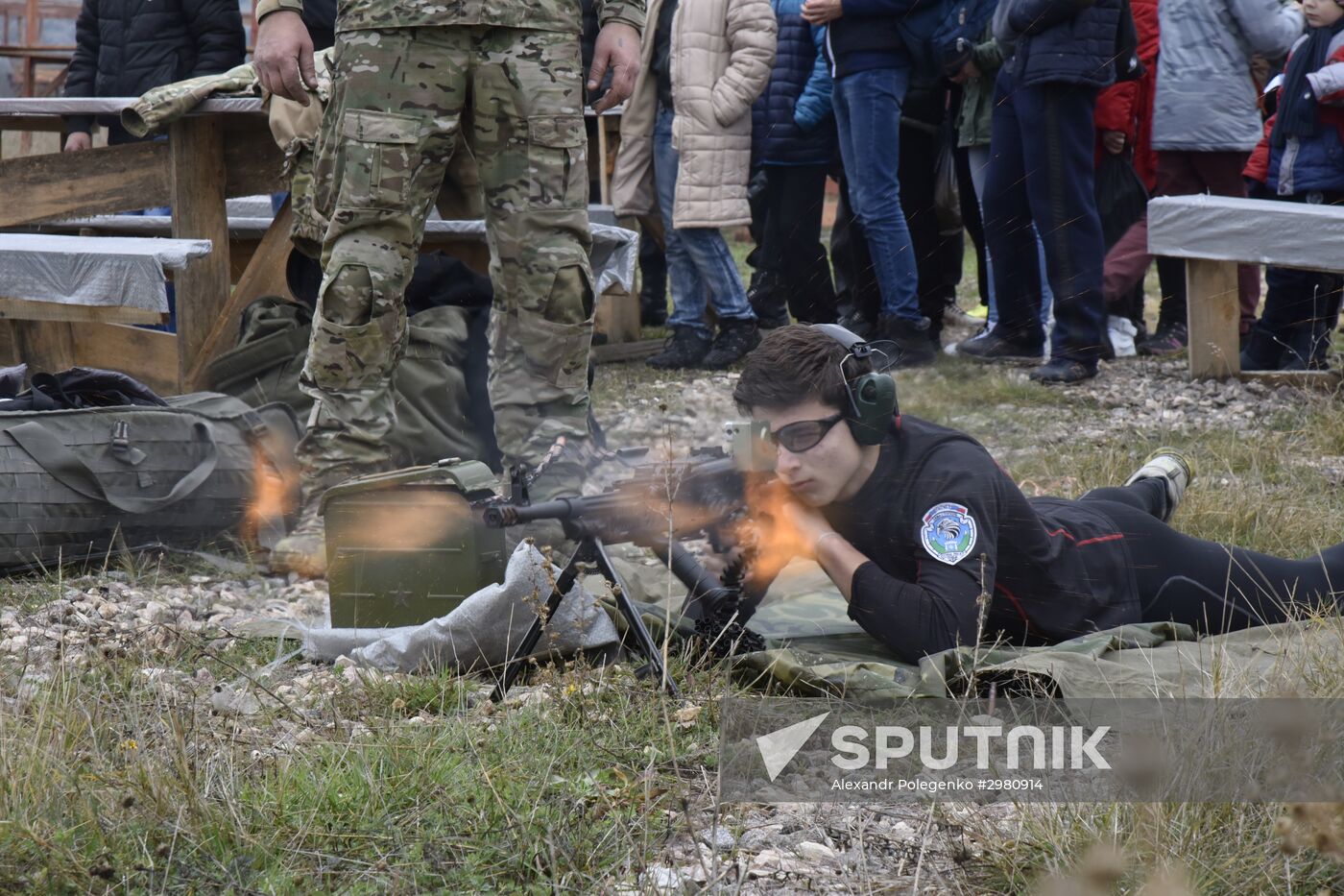 Competitions among members of Yunarmiya (Young Army) civic patriotic movement in Crimea