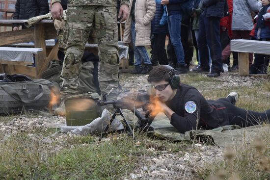 Competitions among members of Yunarmiya (Young Army) civic patriotic movement in Crimea
