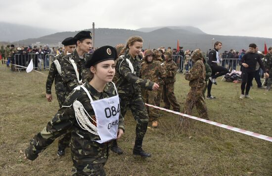 Competitions among members of Yunarmiya (Young Army) civic patriotic movement in Crimea