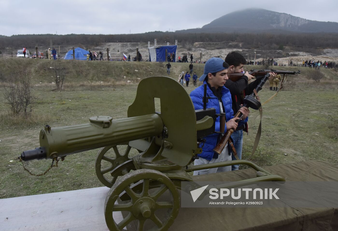 Competitions among members of Yunarmiya (Young Army) civic patriotic movement in Crimea