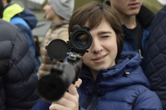 Competitions among members of Yunarmiya (Young Army) civic patriotic movement in Crimea