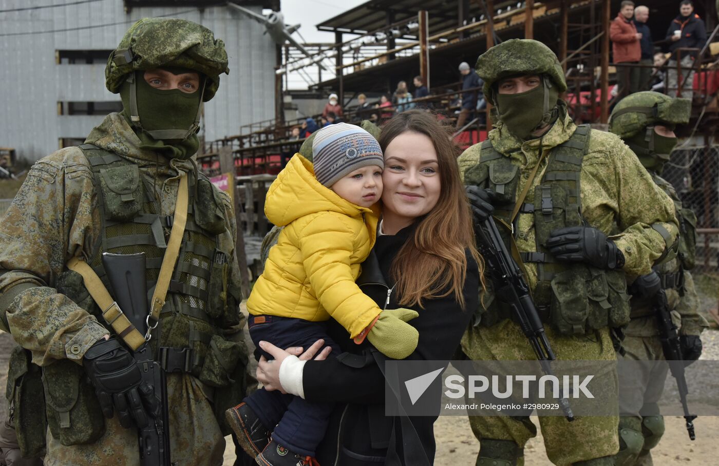 Competitions among members of Yunarmiya (Young Army) civic patriotic movement in Crimea
