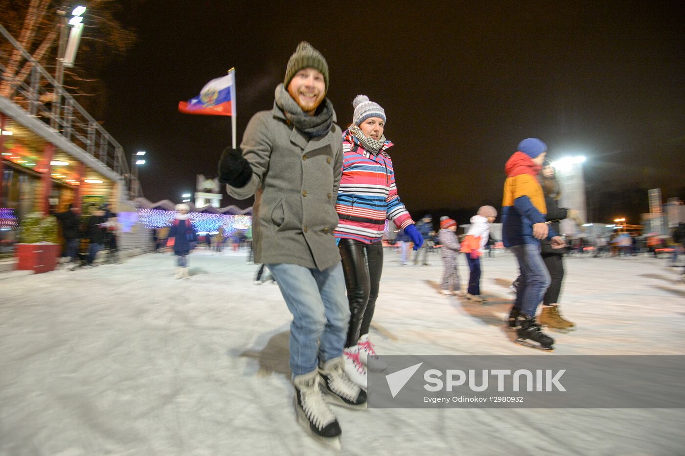 Lyod (Ice) skating rink opened in Sokolniki park