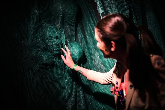 Moscow Decompression