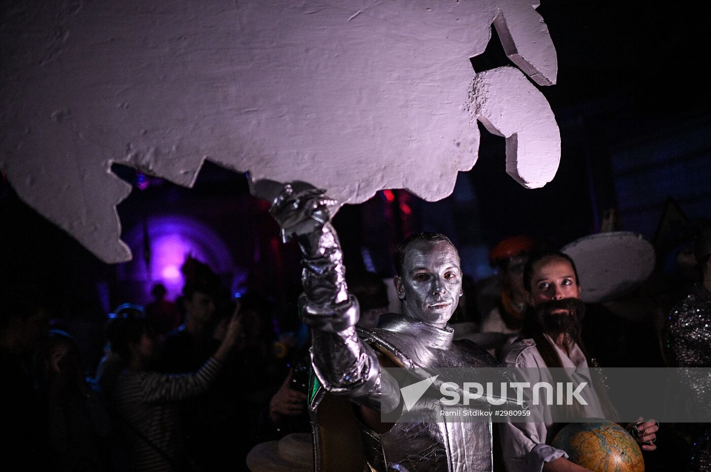 Moscow Decompression