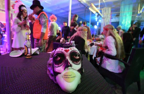 Moscow Decompression