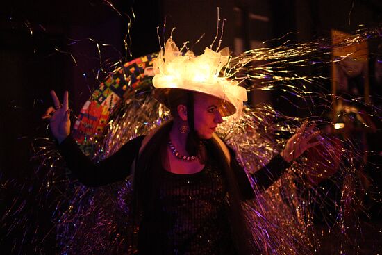 Moscow Decompression