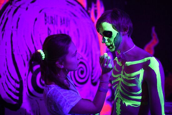 Moscow Decompression