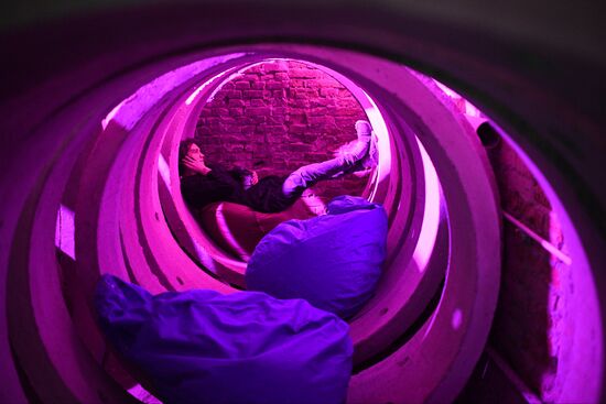 Moscow Decompression