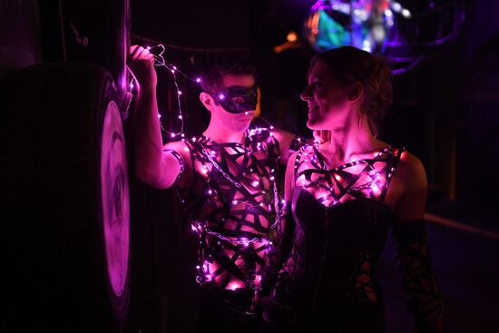 Moscow Decompression