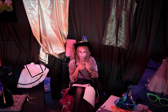 Moscow Decompression