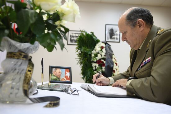 Condolence book opened in Cuban embassy in Moscow
