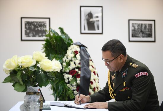 Condolence book opened in Cuban embassy in Moscow