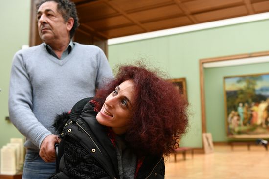 Leticia renisoa visits Tretyakov Picture Gallery
