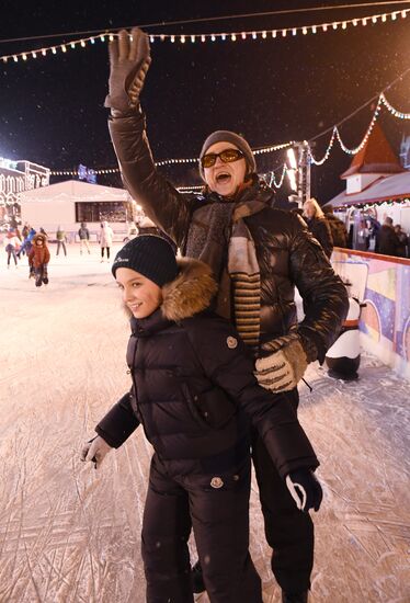 GUM skating rink opens on Red Square