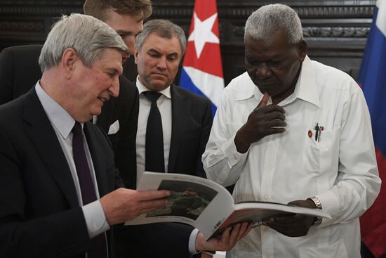 Russian delegation meets with leaders of Cuban Parliament