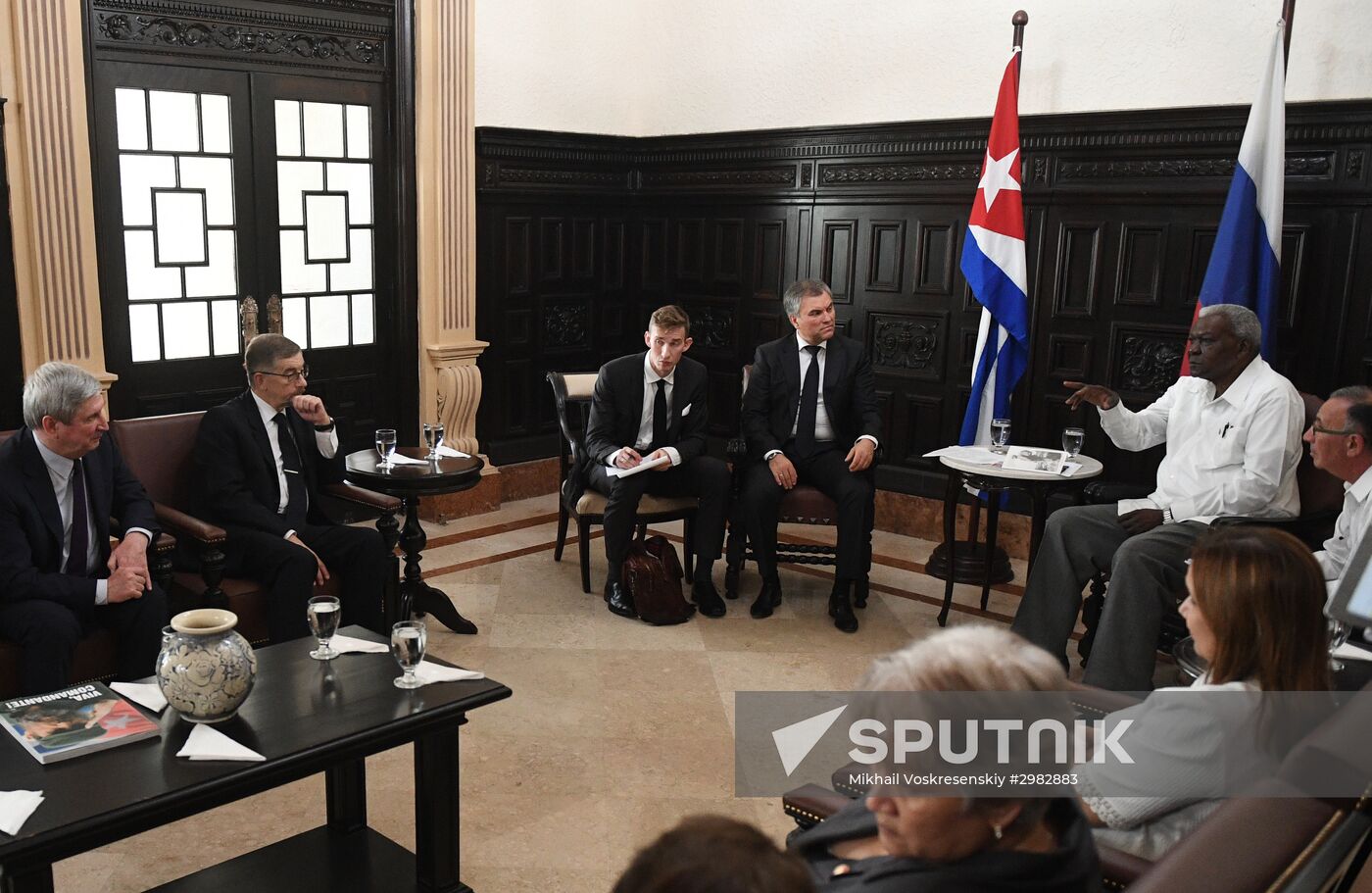 Russian delegation meets with leaders of Cuban Parliament