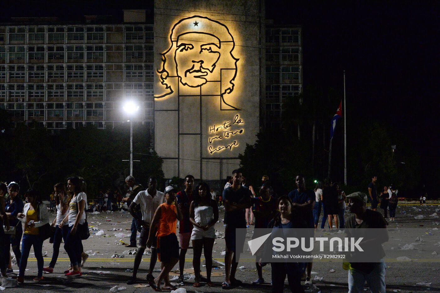 People gather to commemorate Fidel Castro in Havana