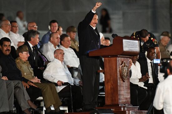 People gather to commemorate Fidel Castro in Havana