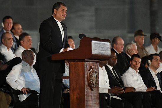 People gather to commemorate Fidel Castro in Havana