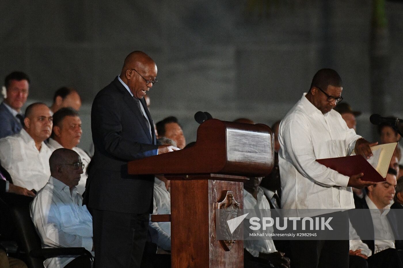 People gather to commemorate Fidel Castro in Havana