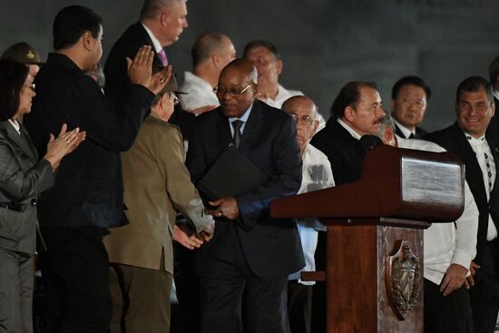 People gather to commemorate Fidel Castro in Havana