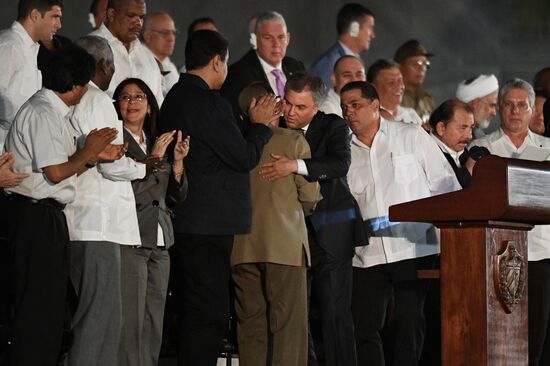 People gather to commemorate Fidel Castro in Havana