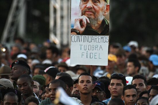 People gather to commemorate Fidel Castro in Havana