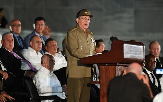 People gather to commemorate Fidel Castro in Havana