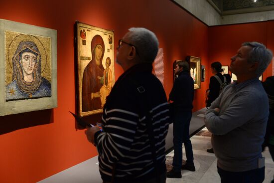 Exhibition "Voices of the Imaginary Museum of André Malraux" on display