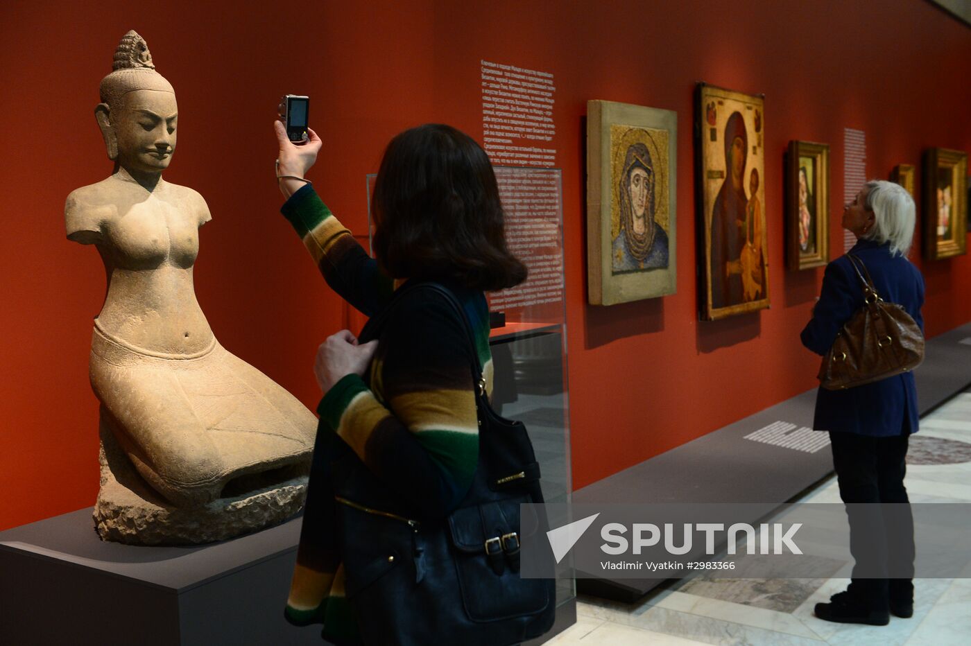 Exhibition "Voices of the Imaginary Museum of André Malraux" on display