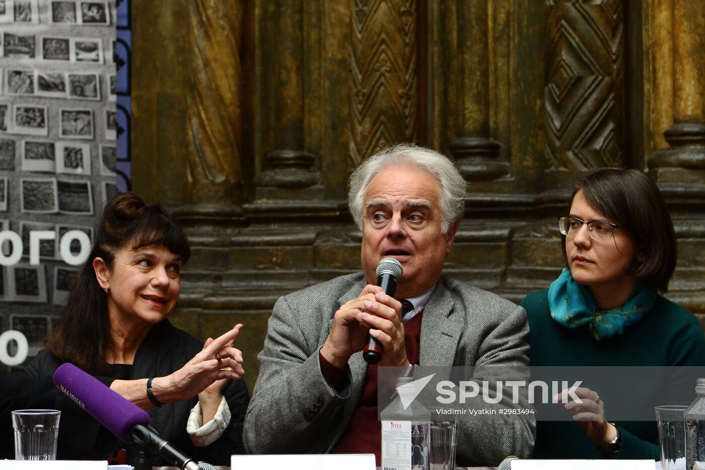 Exhibition "Voices of the Imaginary Museum of André Malraux" on display