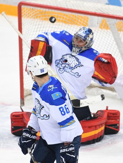 Kontinental Hockey League. Dynamo Moscow vs. Barys