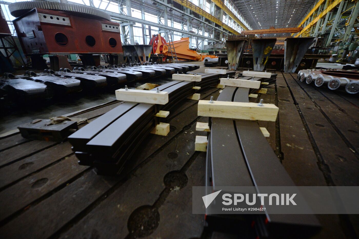 Uralmashzavod manufactures parts for mining shovels in Yekaterinburg