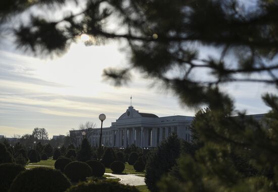 Cities of the world. Tashkent