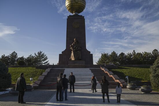 Cities of the world. Tashkent