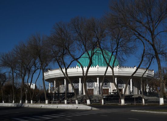 Cities of the world. Tashkent