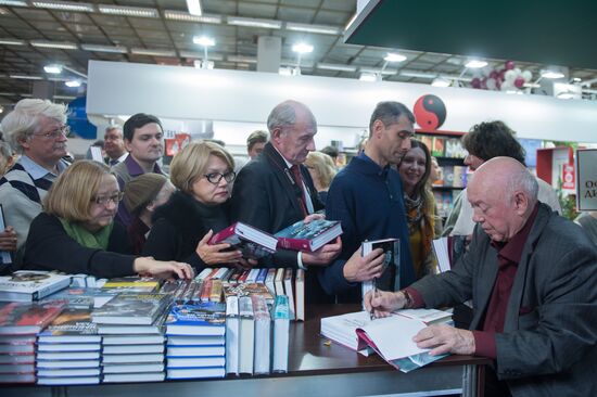 Non/FictioNo18 Fair for High-Quality Fiction and Non-Fiction