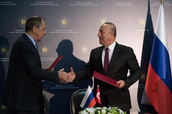 Russian Foreign Minister Sergei Lavrov visits Turkey