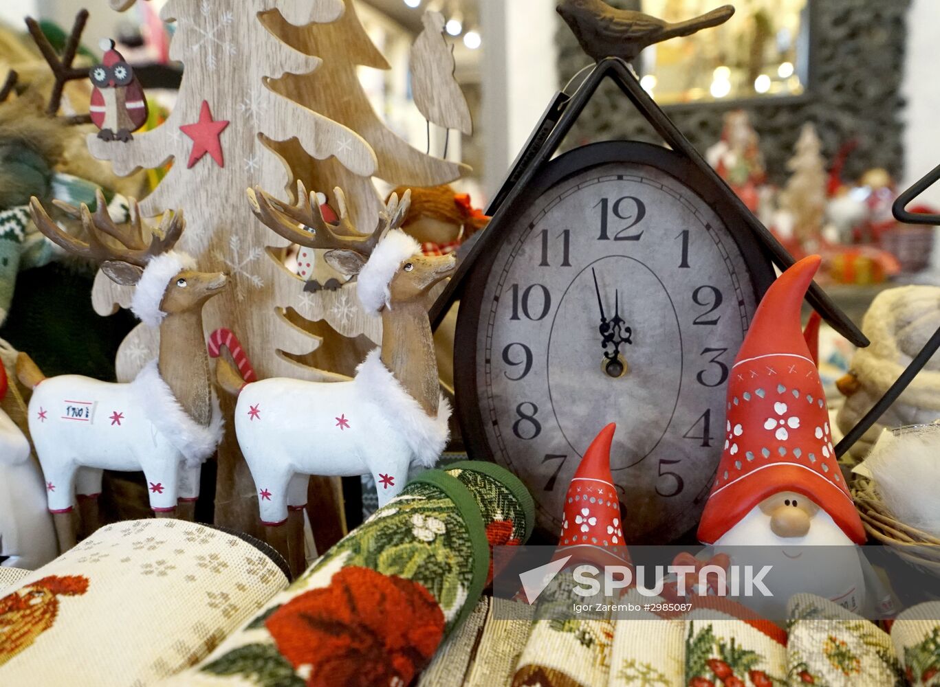 New Year gifts and decorations sold in Kaliningrad