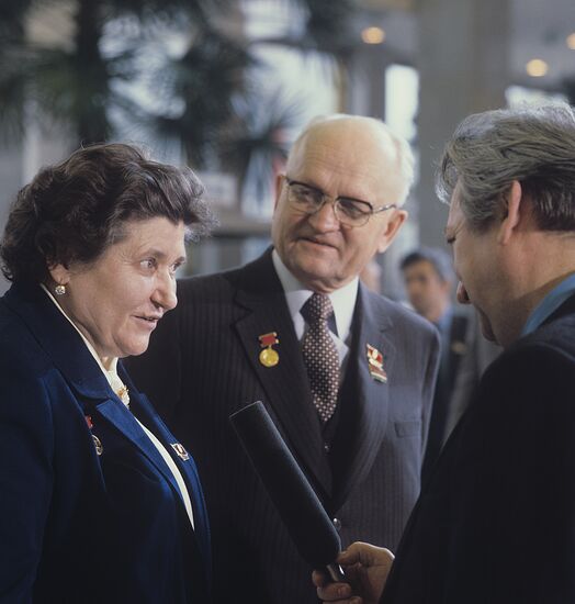 L. Malaya and Z. Yanushkyavichyus, delegates to the 26th CPSU Congress