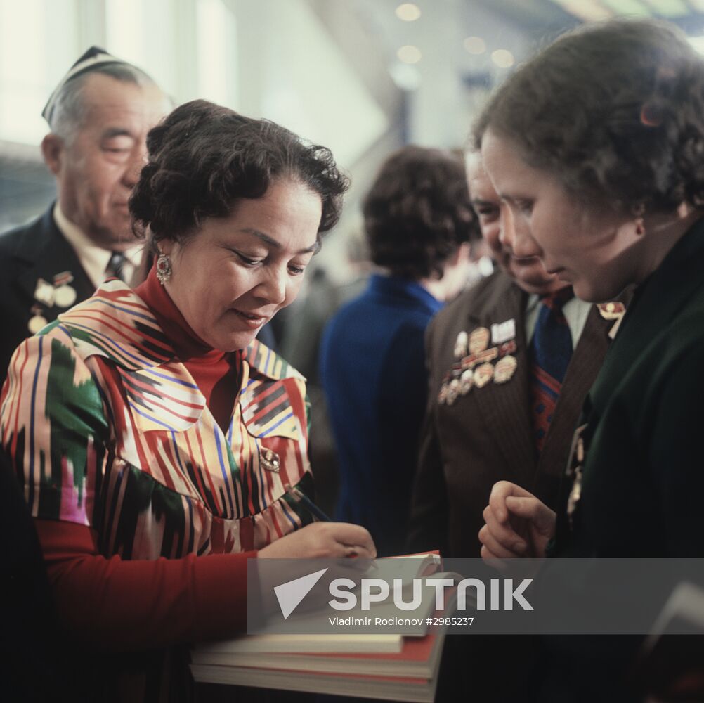Salima Lukmanova, delegate to the 26th CPSU Congress