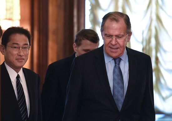 Russian Foreign Minister Lavrov meets with Japanese counterpart Kishida