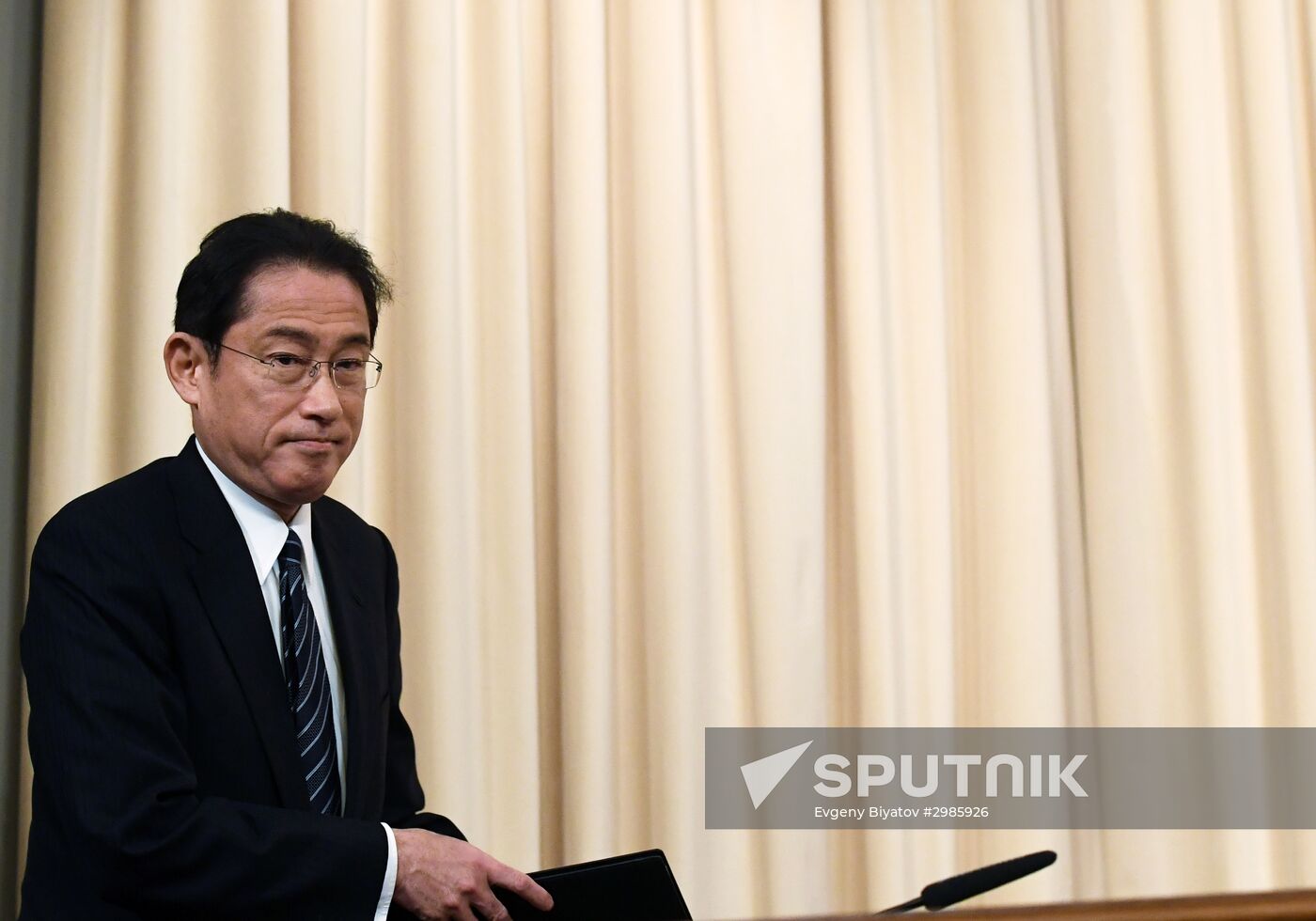 Russian Foreign Minister Lavrov meets with Japanese counterpart Kishida