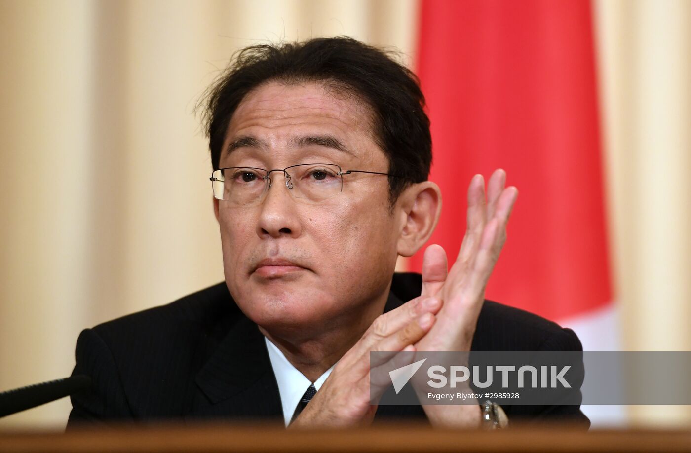 Russian Foreign Minister Lavrov meets with Japanese counterpart Kishida