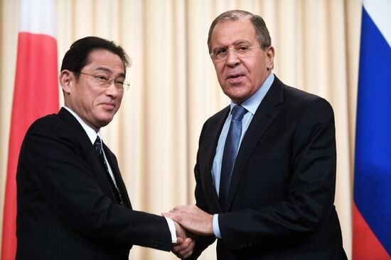 Russian Foreign Minister Lavrov meets with Japanese counterpart Kishida